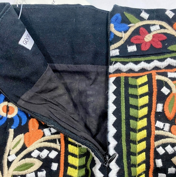 Bohemia Embroidered Mini Skirt - Picture 2 of 7